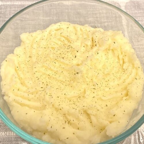 Creamy Mashed Potatoes- MoveYuhHand