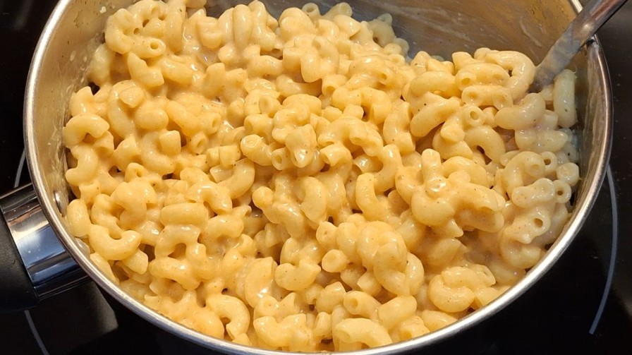 Read more about the article LOW FAT MAC AND CHEESE